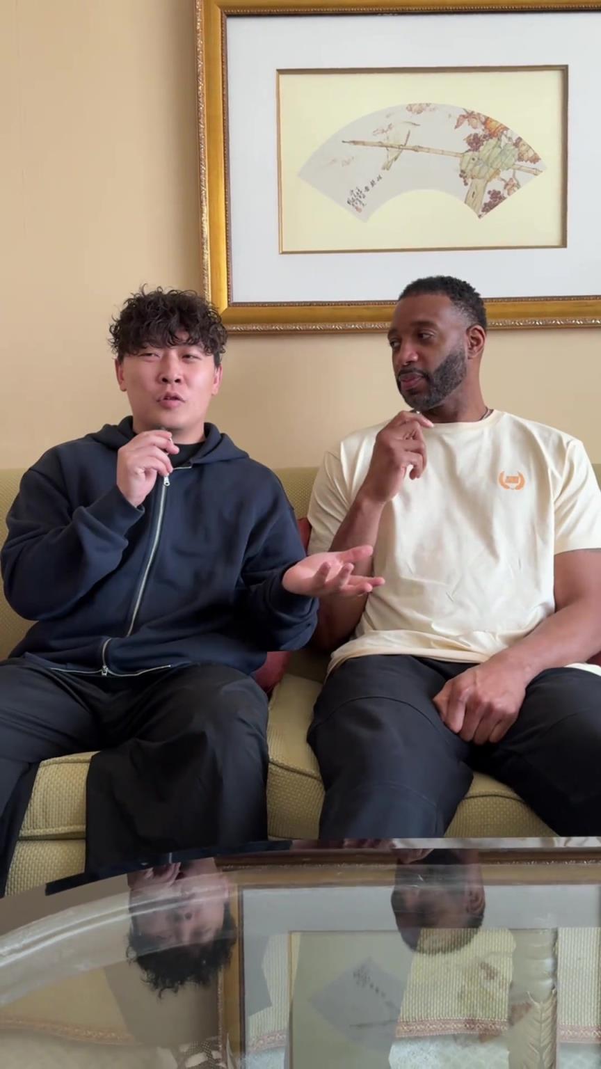 小伙子你真勇啊，在麥迪面前“那個(gè)，那個(gè)”的