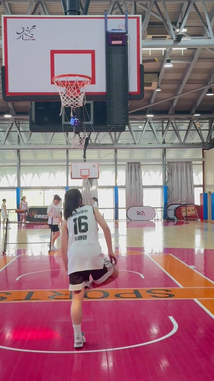 所以，你能摸高多少？