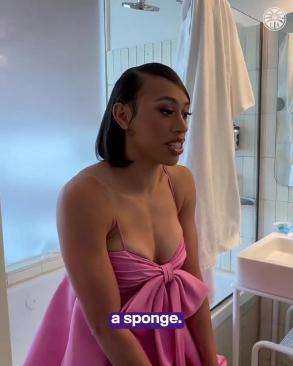 以后就當(dāng)你的球迷了這位WNBA新秀妹子，身材也是相當(dāng)炸裂